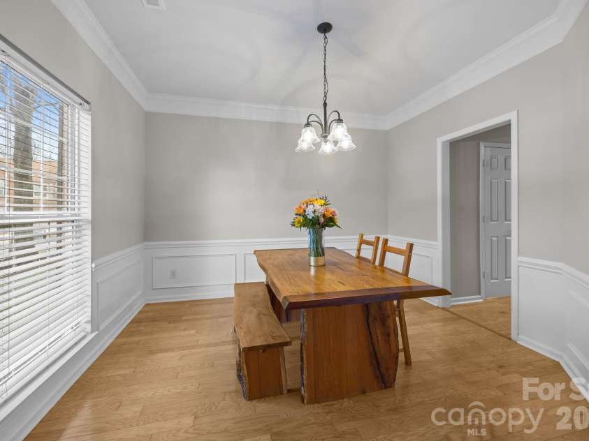5536 Tullamore Lane, Charlotte, NC 28269.  MLS# CAR4349719, YatesRealty ID 2666. 