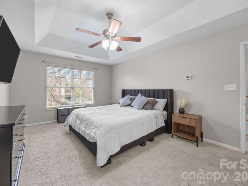 5536 Tullamore Lane, Charlotte, NC 28269.  MLS# CAR4349719, YatesRealty ID 2666. 