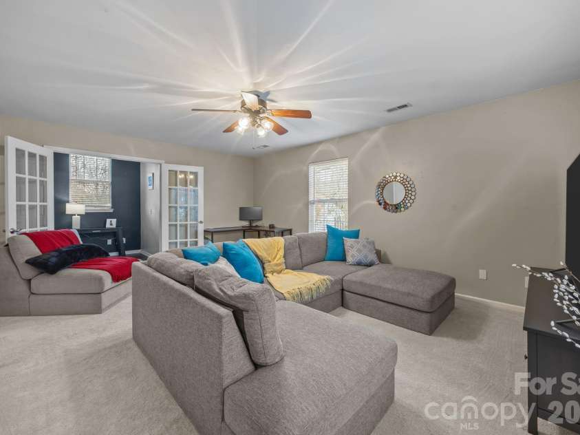 5536 Tullamore Lane, Charlotte, NC 28269.  MLS# CAR4349719, YatesRealty ID 2666. 