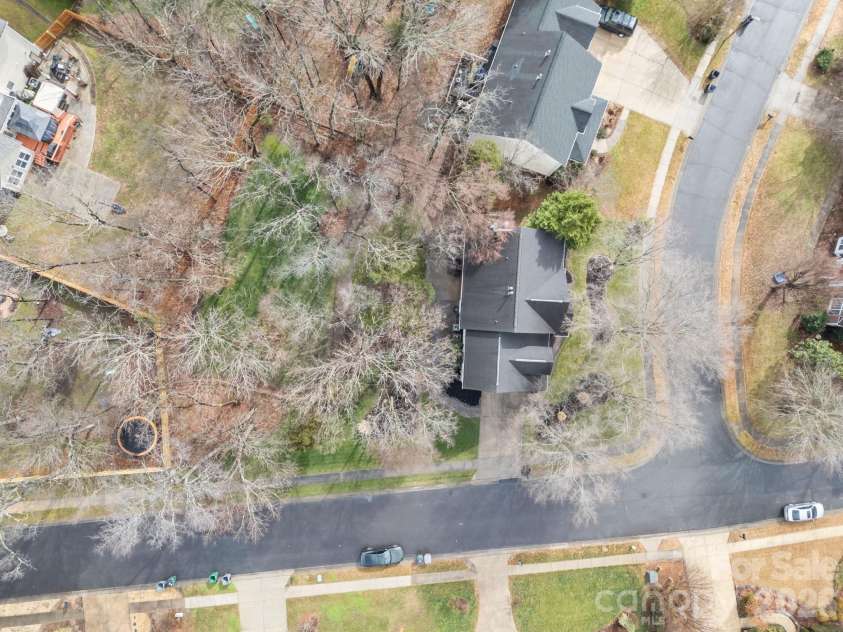 5536 Tullamore Lane, Charlotte, NC 28269.  MLS# CAR4349719, YatesRealty ID 2666. 