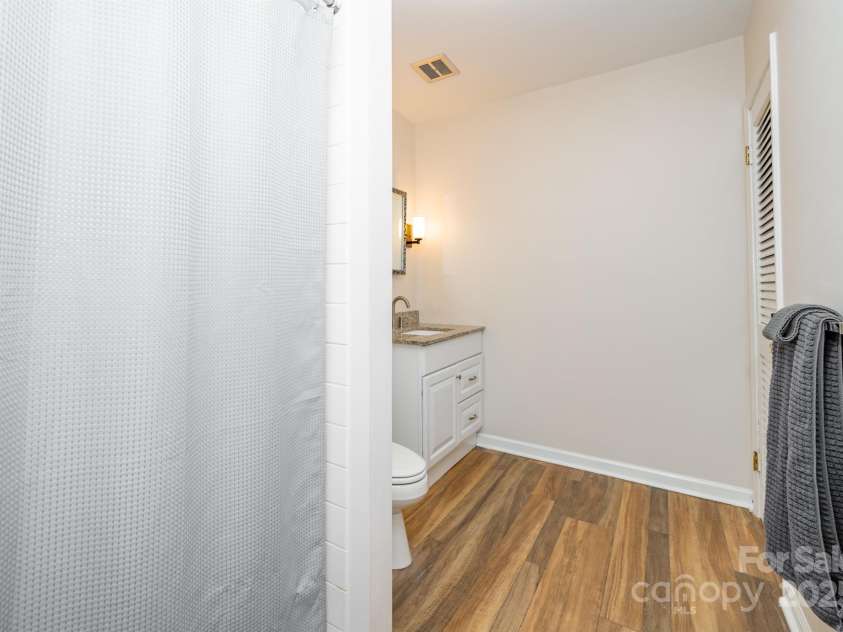 3248 Lake Shore Road, Denver, NC 28037.  MLS# CAR4263947, YatesRealty ID 26661. 