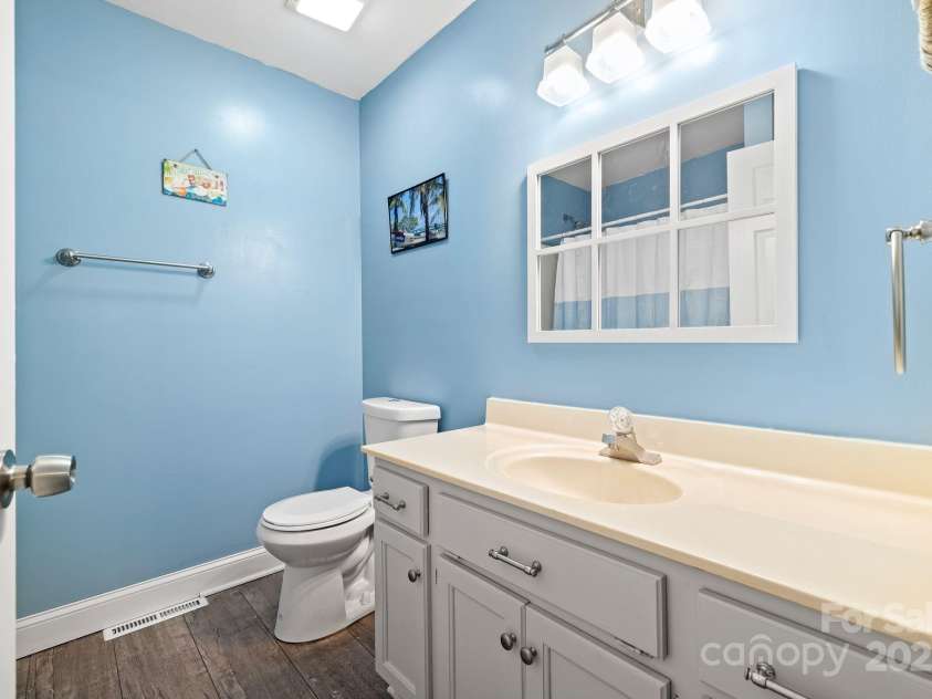 105 Saddlewood Lane, Statesville, NC 28625.  MLS# CAR4265001, YatesRealty ID 26662. 2nd bath