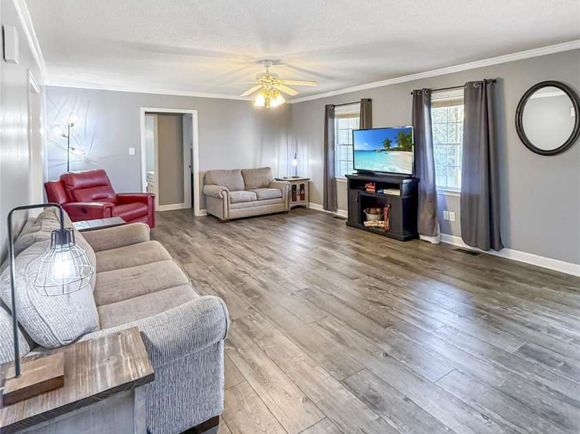 105 Saddlewood Lane, Statesville, NC 28625.  MLS# CAR4265001, YatesRealty ID 26662. 