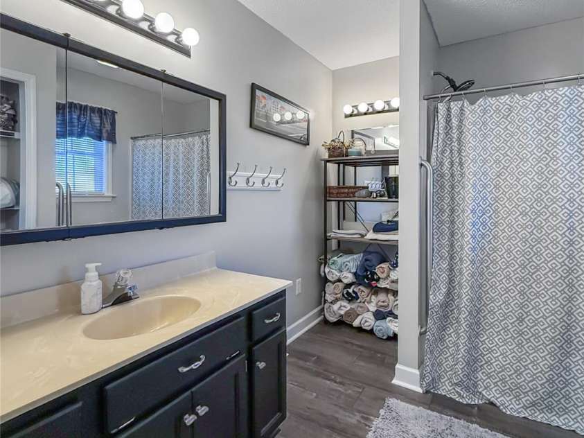 105 Saddlewood Lane, Statesville, NC 28625.  MLS# CAR4265001, YatesRealty ID 26662. 