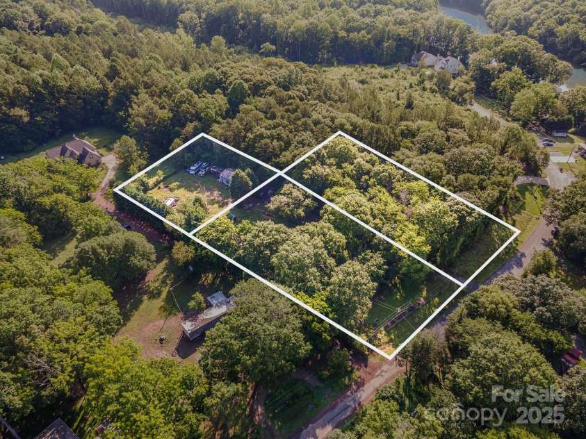 11201 Johnson Davis Road, Huntersville, NC 28078.  MLS# CAR4268331, YatesRealty ID 26663. 