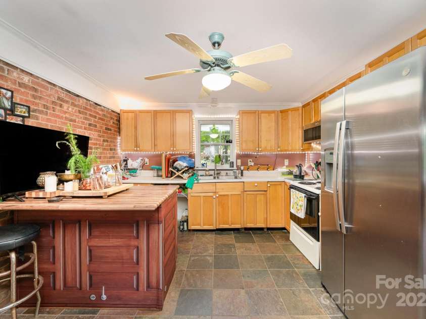 11201 Johnson Davis Road, Huntersville, NC 28078.  MLS# CAR4268331, YatesRealty ID 26663. 