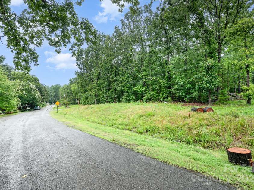 11201 Johnson Davis Road, Huntersville, NC 28078.  MLS# CAR4268331, YatesRealty ID 26663. 