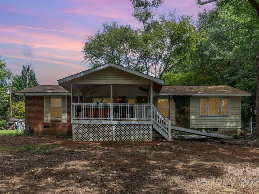 11201 Johnson Davis Road, Huntersville, NC 28078.  MLS# CAR4295442, YatesRealty ID 26663. Front View