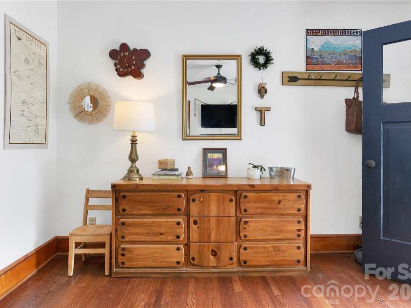 470 Cherryfield Loop, Brevard, NC 28712.  MLS# CAR4380188, YatesRealty ID 26664. 