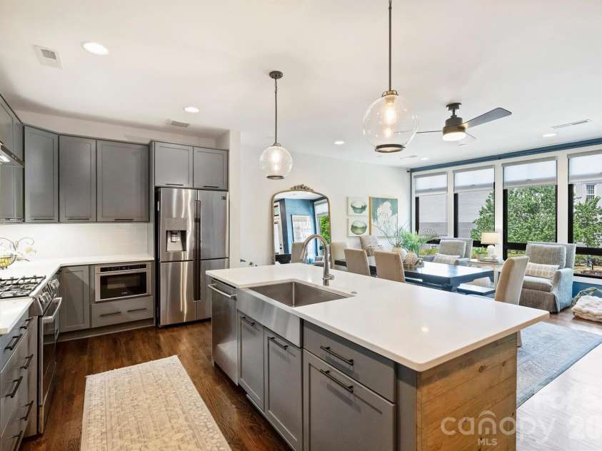 2829 Brevard Street, Charlotte, NC 28205.  MLS# CAR4364948, YatesRealty ID 26667. 