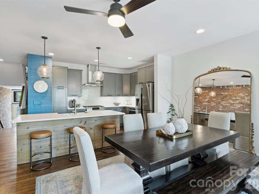 2829 Brevard Street, Charlotte, NC 28205.  MLS# CAR4364948, YatesRealty ID 26667. 
