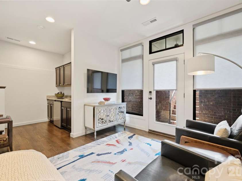 2829 Brevard Street, Charlotte, NC 28205.  MLS# CAR4364948, YatesRealty ID 26667. 