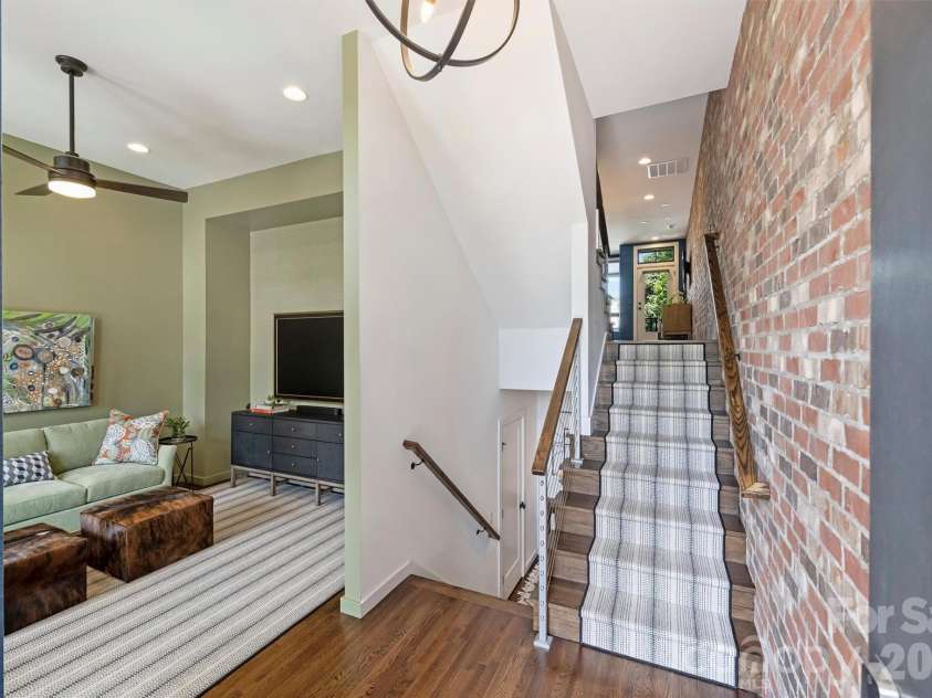2829 Brevard Street, Charlotte, NC 28205.  MLS# CAR4364948, YatesRealty ID 26667. Welcome inside!