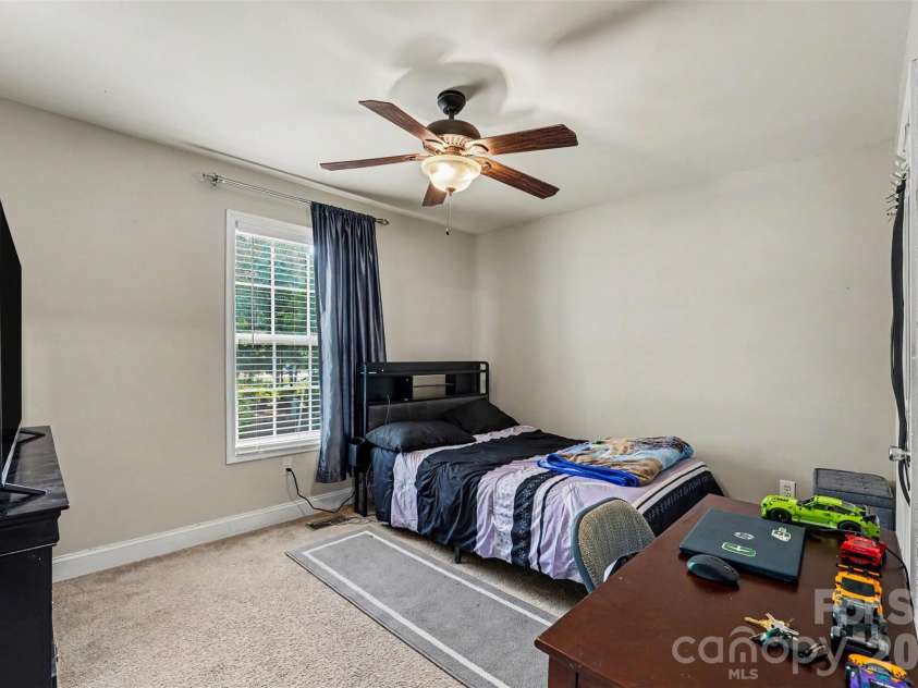 150 Swann Crossing Lane, Statesville, NC 28625.  MLS# CAR4384657, YatesRealty ID 26668. 