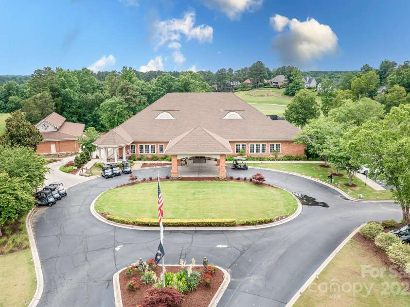 7191 Grist Mill Court, Denver, NC 28037.  MLS# CAR4221551, YatesRealty ID 26668. Verdict Ridge Clubhouse