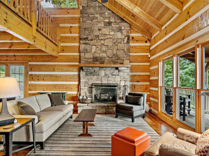 1297 Wipprecht Drive, Spruce Pine, NC 28777.  MLS# CAR4176444, YatesRealty ID 2667. 