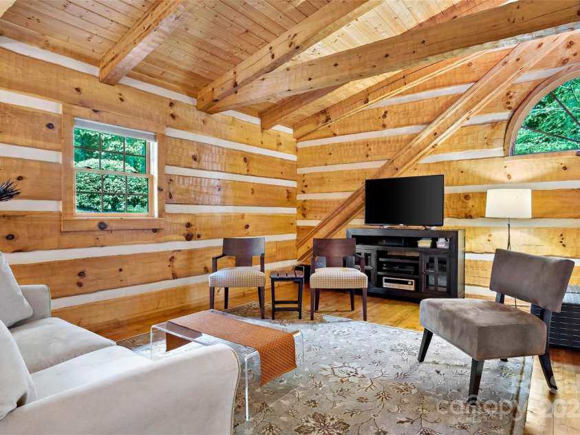 1297 Wipprecht Drive, Spruce Pine, NC 28777.  MLS# CAR4176444, YatesRealty ID 2667. 