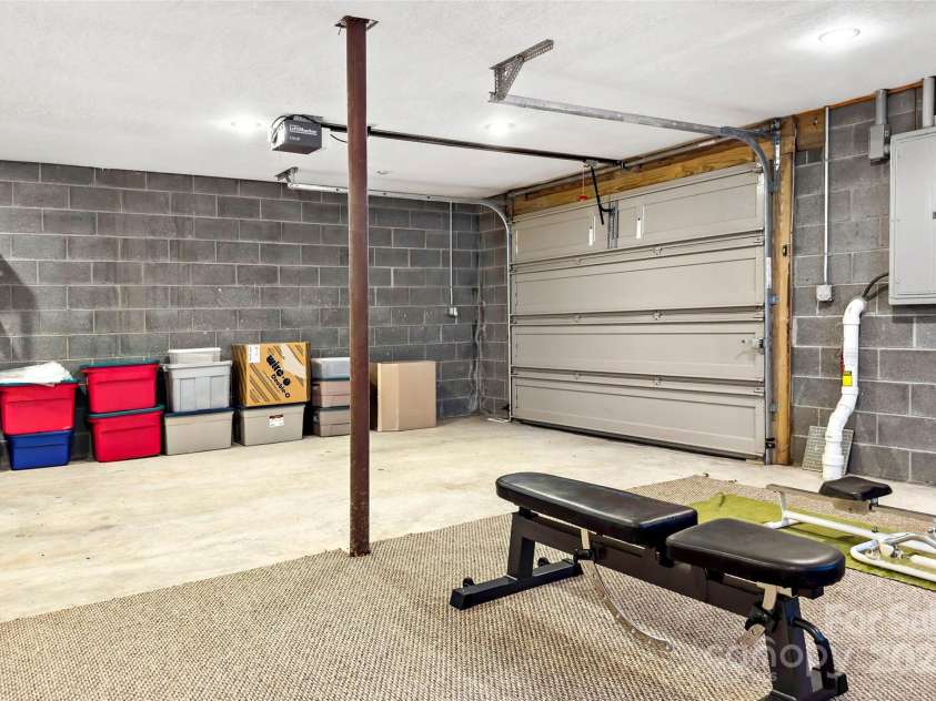 1297 Wipprecht Drive, Spruce Pine, NC 28777.  MLS# CAR4176444, YatesRealty ID 2667. 