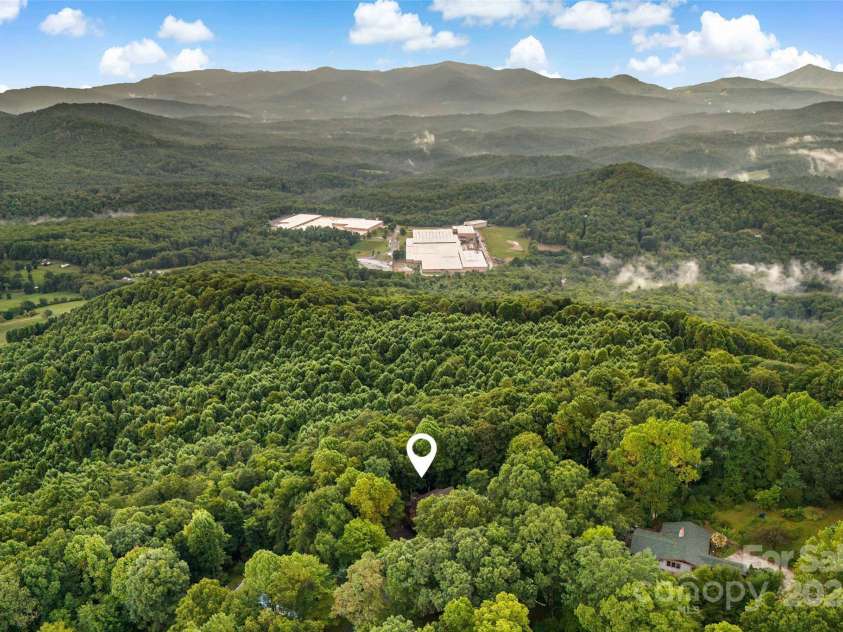 1297 Wipprecht Drive, Spruce Pine, NC 28777.  MLS# CAR4176444, YatesRealty ID 2667. 