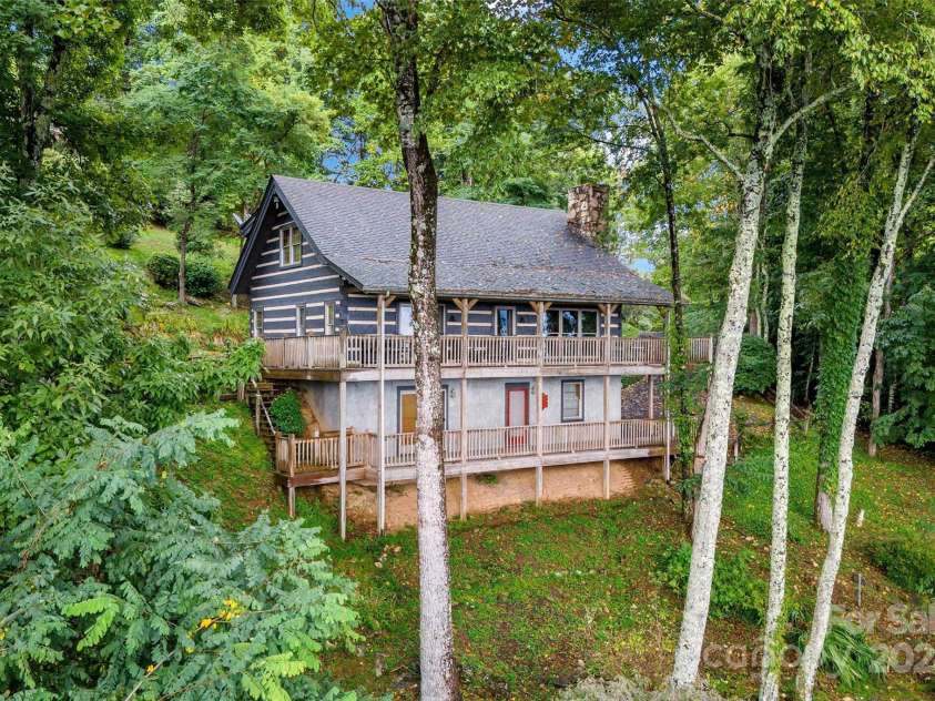 1297 Wipprecht Drive, Spruce Pine, NC 28777.  MLS# CAR4176444, YatesRealty ID 2667. 