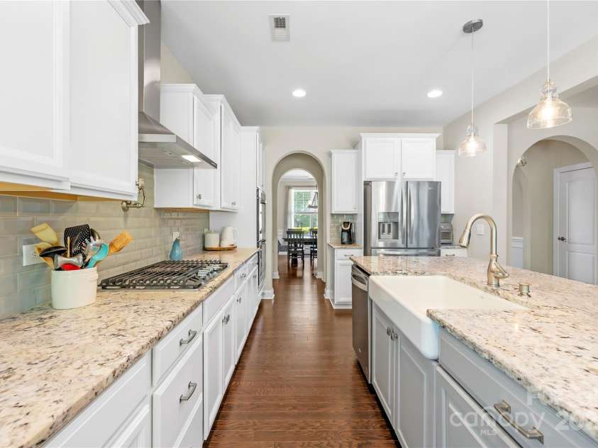 183 Rustling Waters Drive, Mooresville, NC 28117.  MLS# CAR4303069, YatesRealty ID 2667. Granite and subway tile