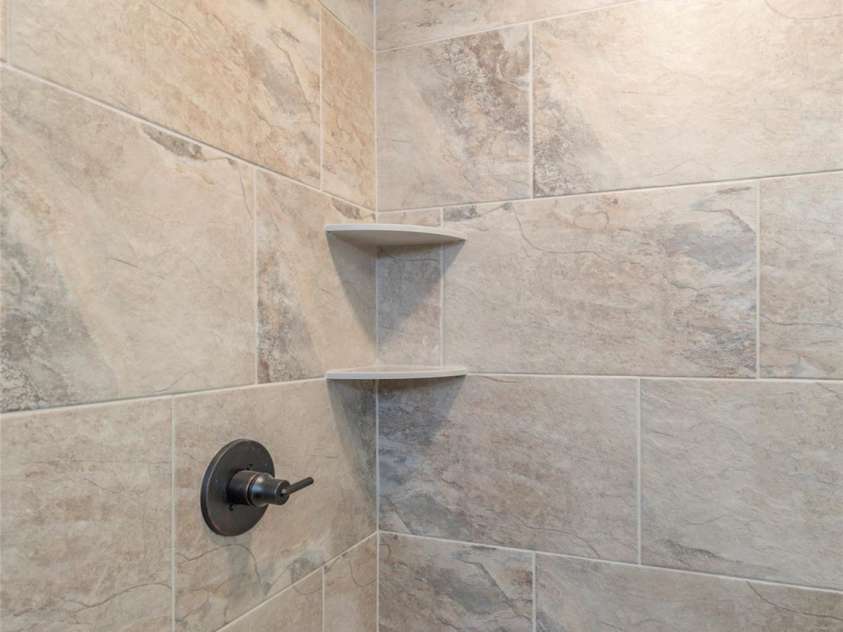 85 Sophie Road, Maggie Valley, NC 28751.  MLS# CAR4280473, YatesRealty ID 26670. 