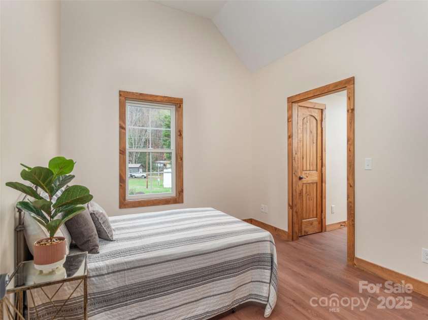 85 Sophie Road, Maggie Valley, NC 28751.  MLS# CAR4280473, YatesRealty ID 26670. 