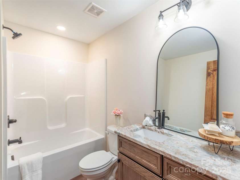 85 Sophie Road, Maggie Valley, NC 28751.  MLS# CAR4280473, YatesRealty ID 26670. 