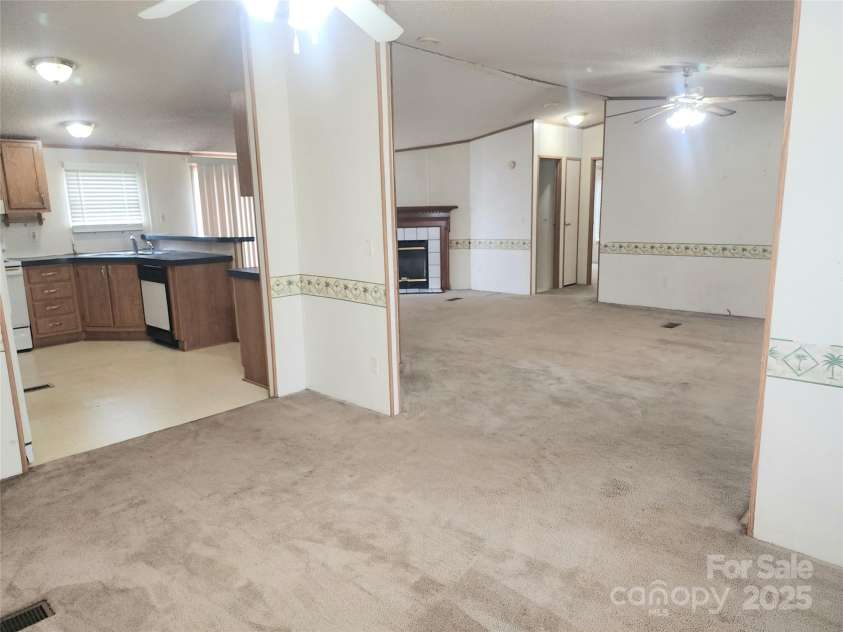 933 Osteen Road, York, SC 29745.  MLS# CAR4281275, YatesRealty ID 26671. Dining Room, Kitchen, Great Room view