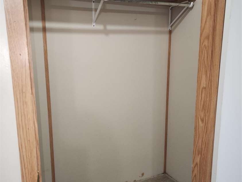 933 Osteen Road, York, SC 29745.  MLS# CAR4281275, YatesRealty ID 26671. Middle Bedroom walk in closet
