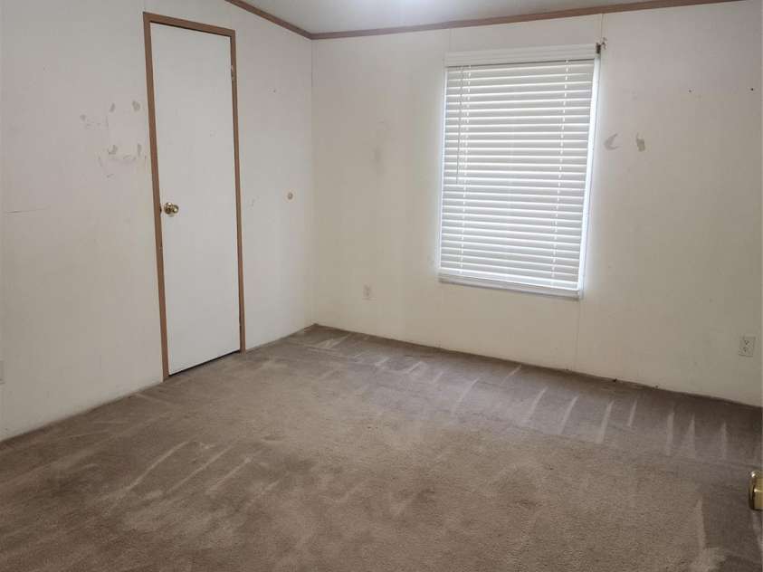 933 Osteen Road, York, SC 29745.  MLS# CAR4281275, YatesRealty ID 26671. Middle Bedroom with large walk in closet