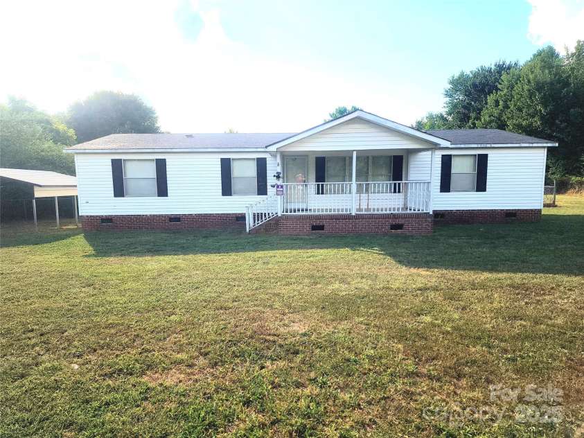 933 Osteen Road, York, SC 29745.  MLS# CAR4281275, YatesRealty ID 26671. Welcome to 933 Osteen Rd, York, SC