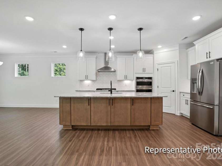 3010 Cedar Falls Drive, Waxhaw, NC 28173.  MLS# CAR4281625, YatesRealty ID 26672. 