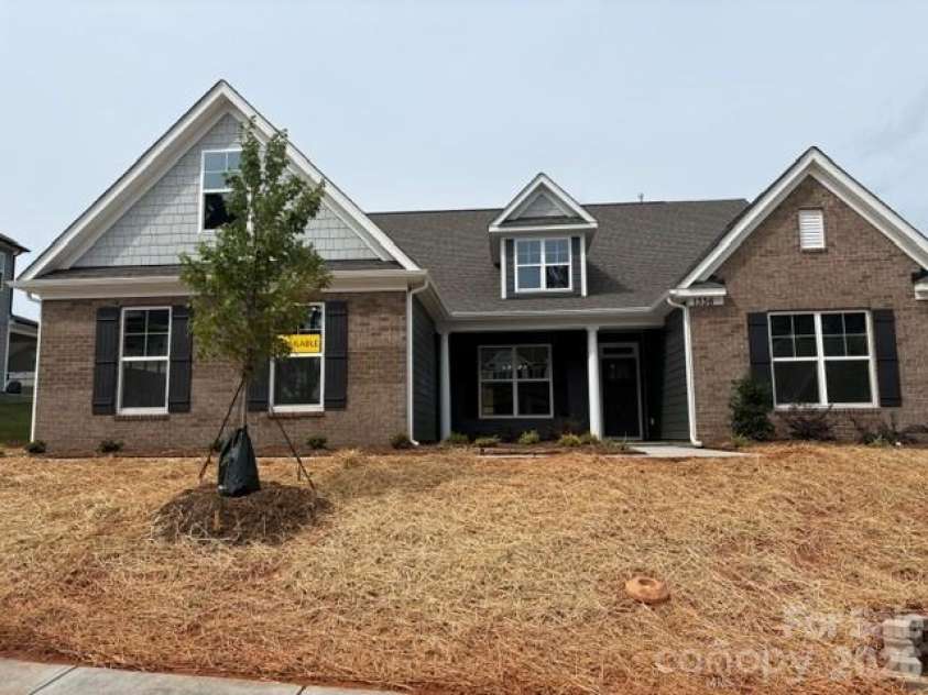 1336 Knob Creek Drive, Gastonia, NC 28054.  MLS# CAR4368272, YatesRealty ID 26674. Homesite 419 features an Asheboro B floorplan