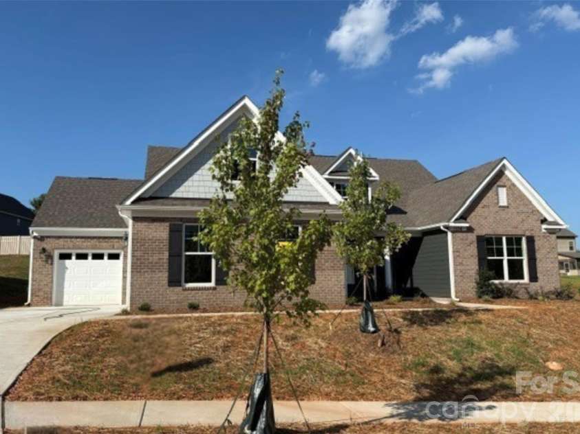 1336 Knob Creek Drive, Gastonia, NC 28054.  MLS# CAR4368272, YatesRealty ID 26674. Homesite 419 features an Asheboro B floorplan
