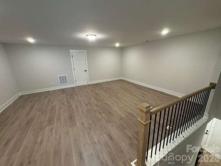 1336 Knob Creek Drive, Gastonia, NC 28054.  MLS# CAR4368272, YatesRealty ID 26674. Loft