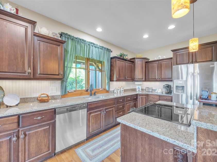 314 Elk Creek Mountain Parkway, Todd, NC 28684.  MLS# CAR4282759, YatesRealty ID 26674. 