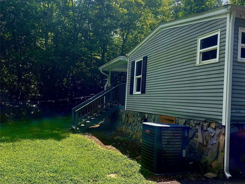 7 Misty Mountain Drive, Nebo, NC 28761.  MLS# CAR4282960, YatesRealty ID 26676. 