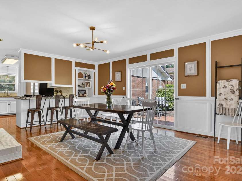 601 Pennell Street, Lenoir, NC 28645.  MLS# CAR4274265, YatesRealty ID 26677. 