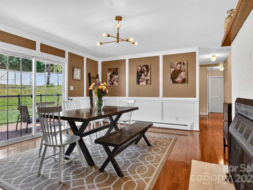 601 Pennell Street, Lenoir, NC 28645.  MLS# CAR4274265, YatesRealty ID 26677. 