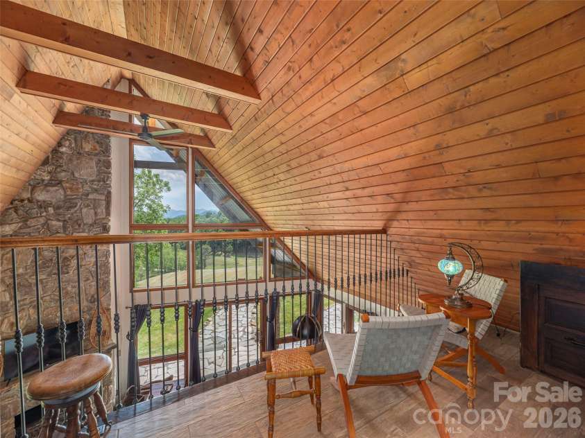 461 Ferguson Cove Loop, Clyde, NC 28721.  MLS# CAR4354575, YatesRealty ID 26678. 