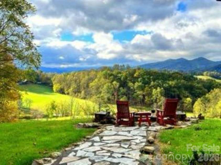 461 Ferguson Cove Loop, Clyde, NC 28721.  MLS# CAR4354575, YatesRealty ID 26678. 
