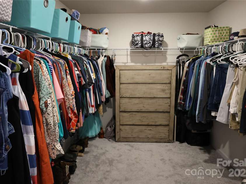 136 Dogwood Grove Place, Troutman, NC 28166.  MLS# CAR4276414, YatesRealty ID 26679. Primary Walk in closet
