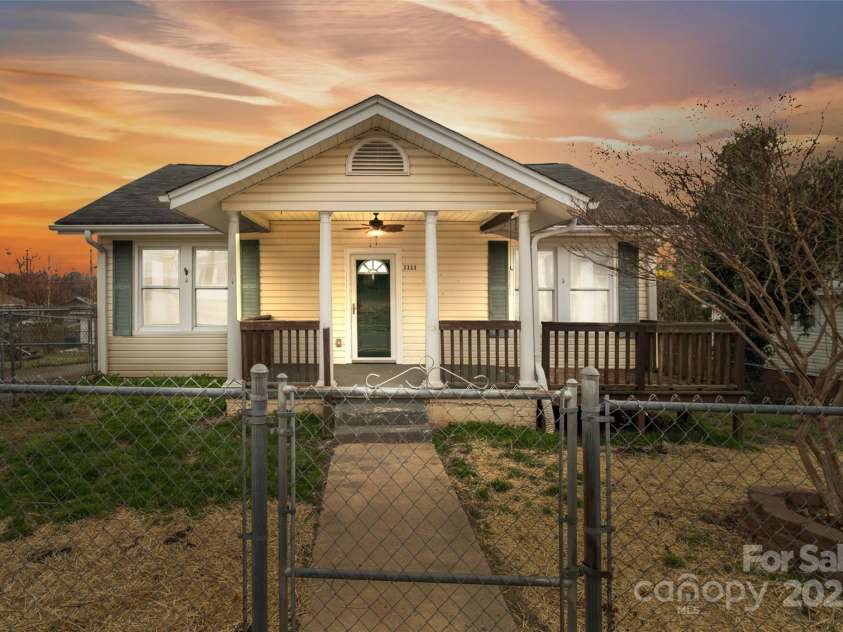 1111 4th Avenue, Gastonia, NC 28052.  MLS# CAR4231971, YatesRealty ID 2668. 