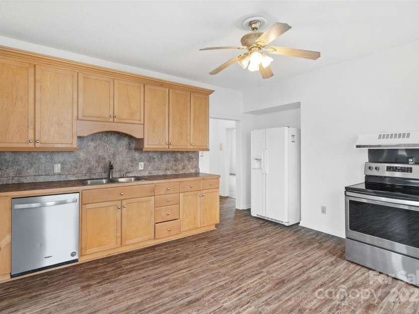 1111 4th Avenue, Gastonia, NC 28052.  MLS# CAR4231971, YatesRealty ID 2668. 