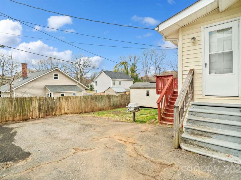 1111 4th Avenue, Gastonia, NC 28052.  MLS# CAR4231971, YatesRealty ID 2668. 