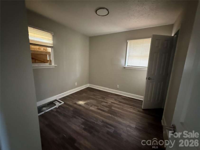 2427 Carmine Street, Charlotte, NC 28206.  MLS# CAR4339842, YatesRealty ID 2668. 