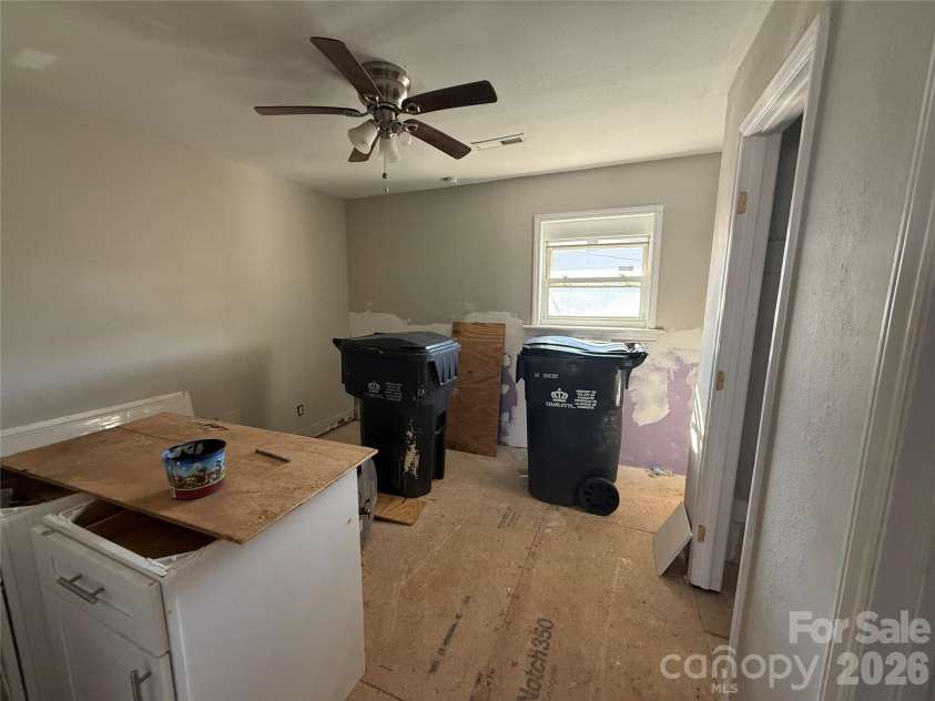 2427 Carmine Street, Charlotte, NC 28206.  MLS# CAR4339842, YatesRealty ID 2668. 