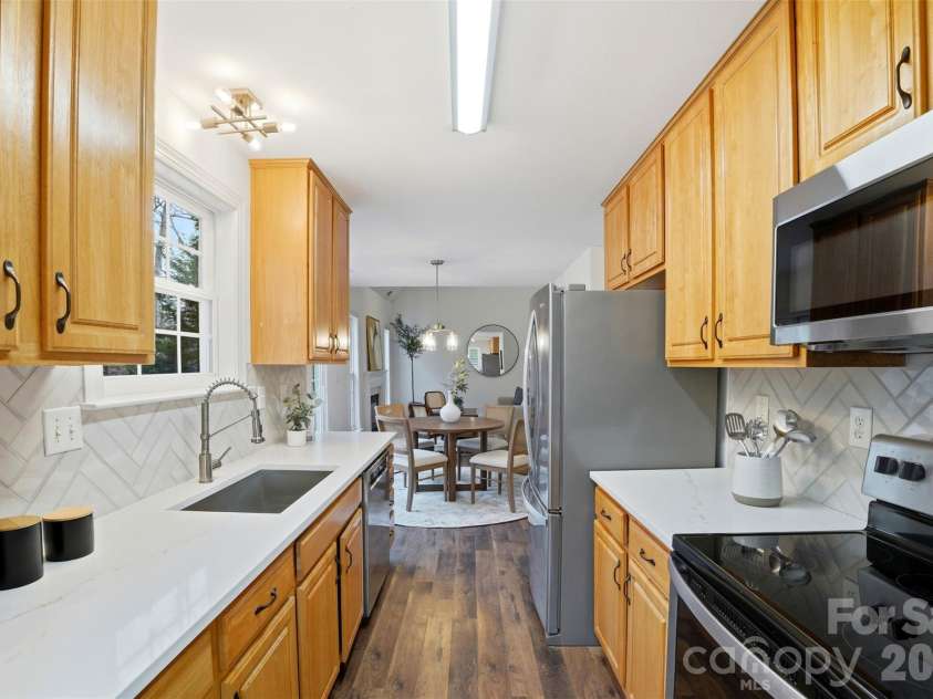 4701 Magnolia Ridge Drive, Waxhaw, NC 28173.  MLS# CAR4344434, YatesRealty ID 2668. 