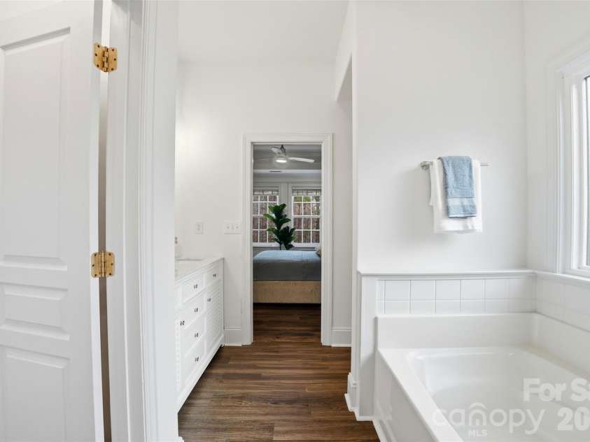 4701 Magnolia Ridge Drive, Waxhaw, NC 28173.  MLS# CAR4344434, YatesRealty ID 2668. 
